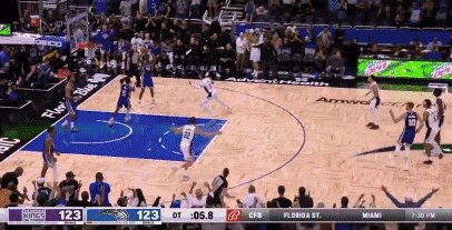 开云APP下载-超远三分绝杀魔术!福克斯伤愈复出将国王扛在肩上